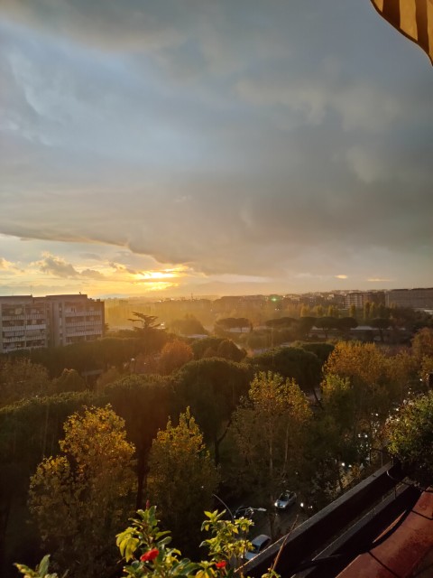 fotografie di paesaggio impressioniste nello stile di Monet. ritrarre sempre lo stesso scorcio in condizioni climatiche differenti